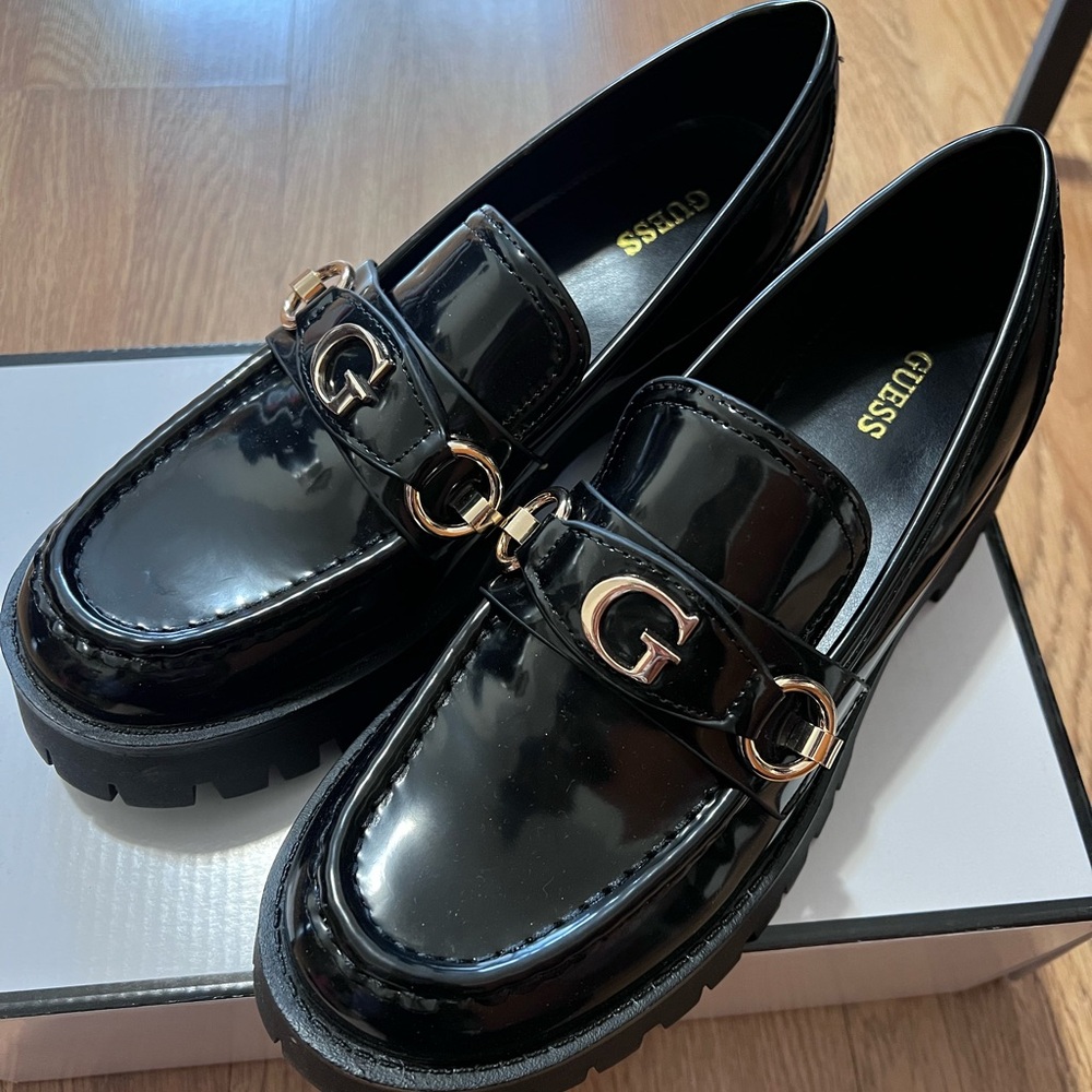 Guess Loafers (size 8)